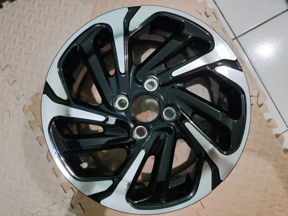 Velg Mobil Honda Mobilio/Brio RS