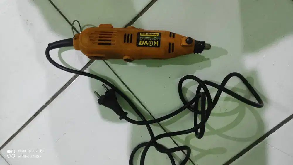 Mesin grinder kova masih berfungsi normal ,, dijual butuh