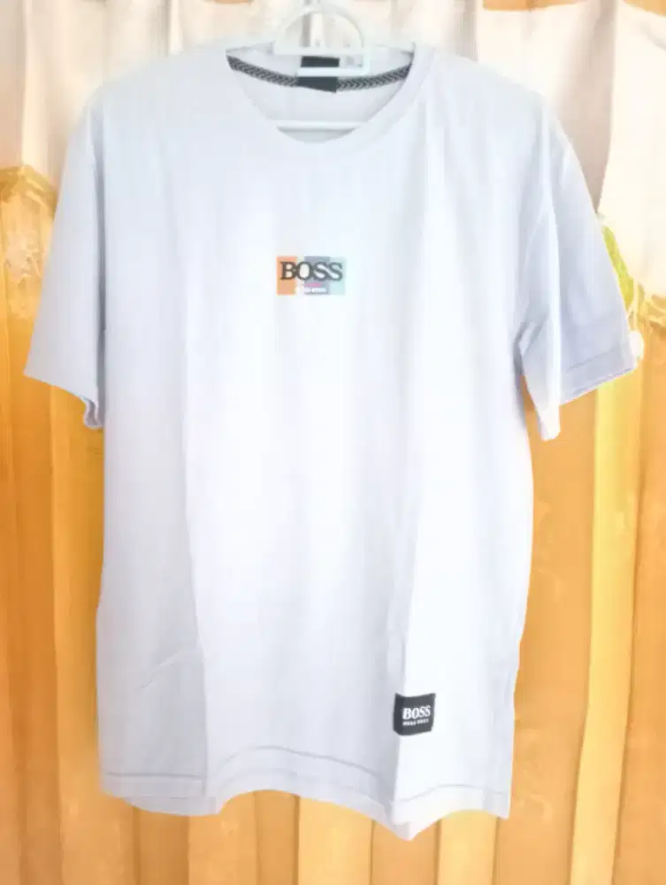 Kaos laki laki baby blue