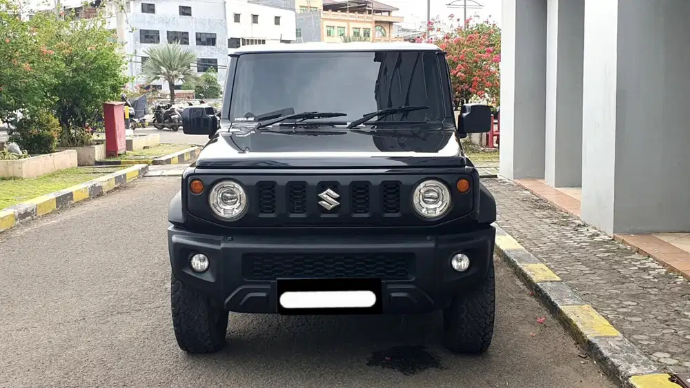 Suzuki jimny 3 pintu matic 2022 hitam bensin