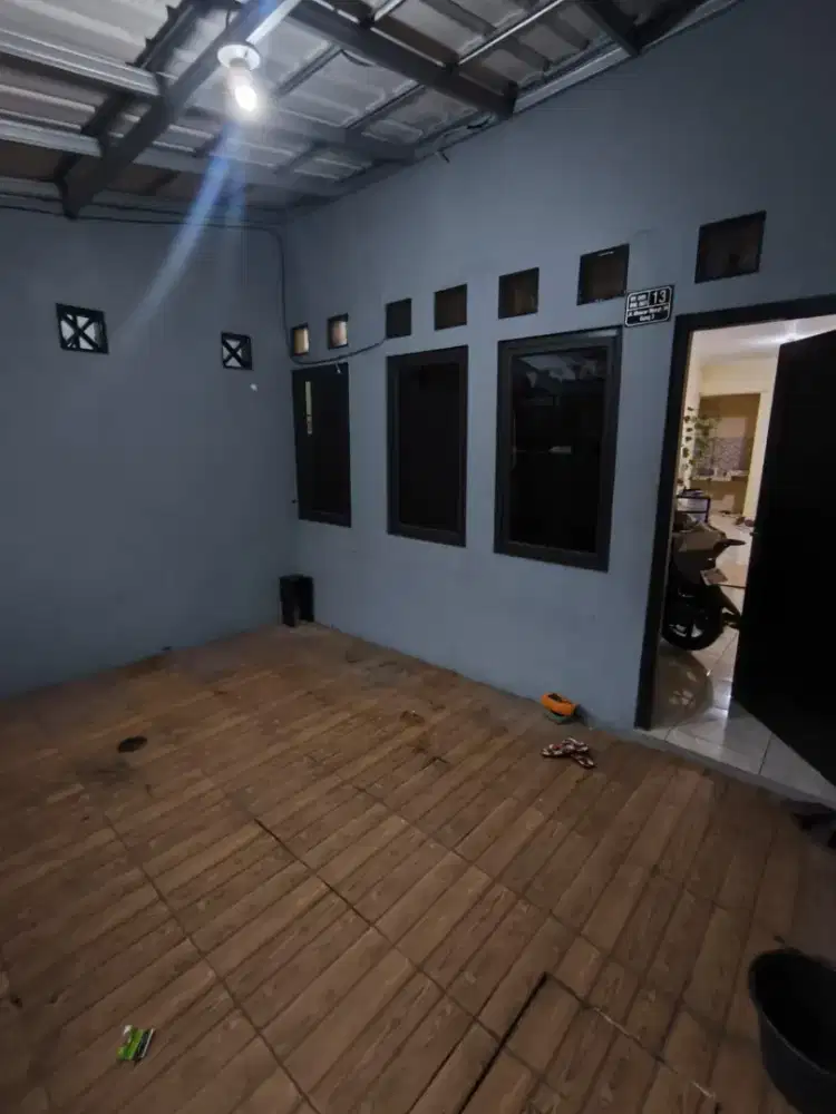 dikontrakan rumah baru strategis klender