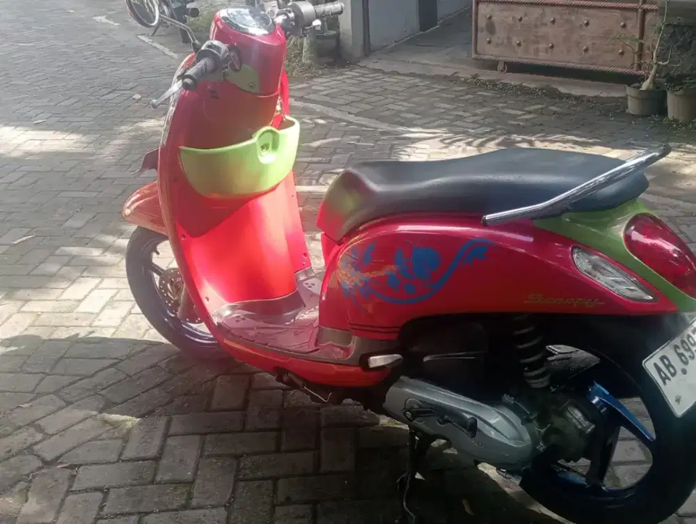 Jual Honda scopy th 2013