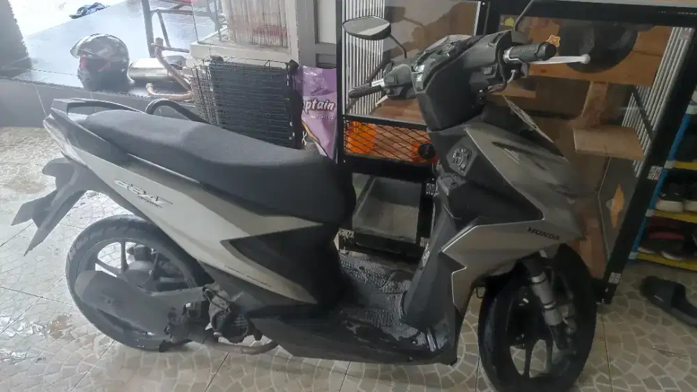 Beat deluxe tahun 2020 tt samo vario 160