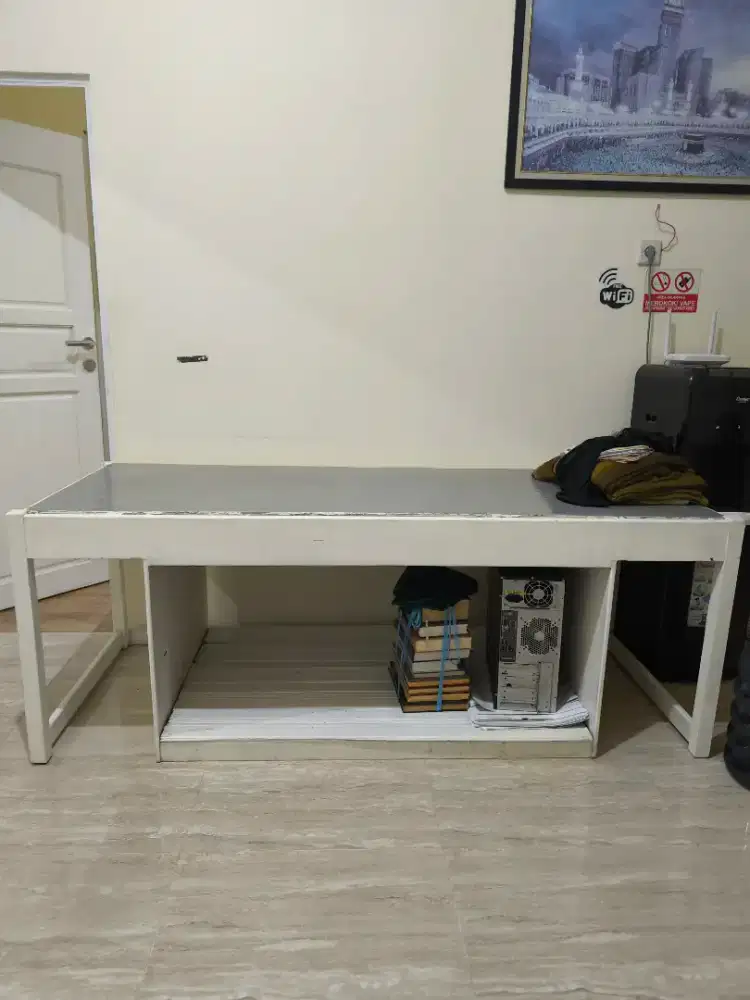 Tempat tidur kayu divan salon spa