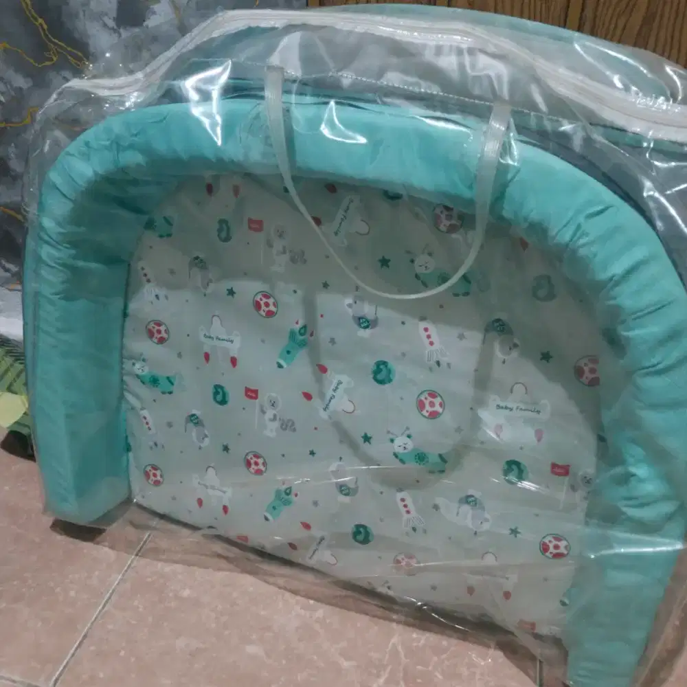 Kasur dan kelambu bayi newborn