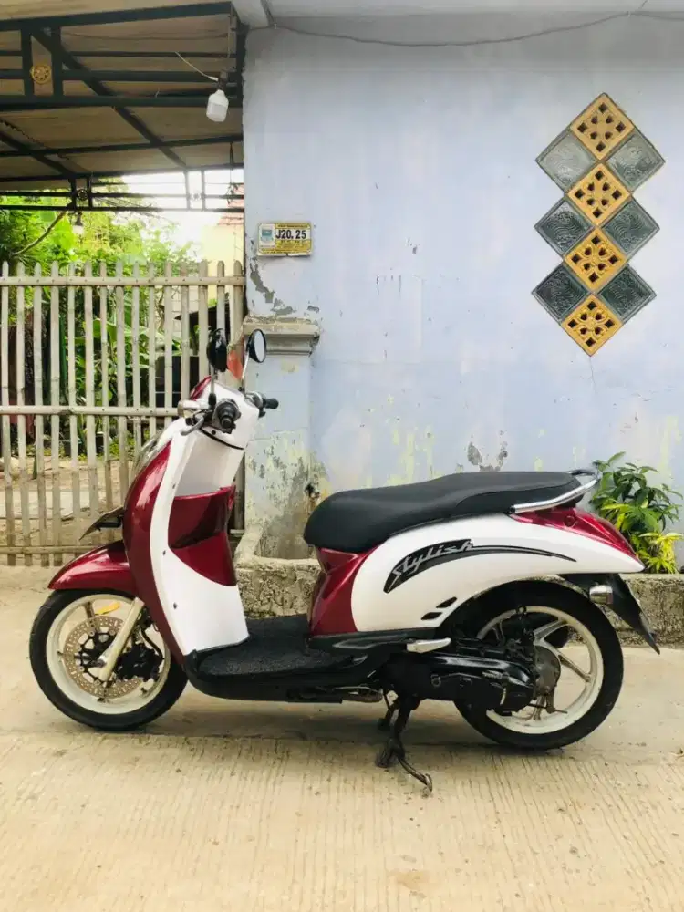 Honda Scoopy 2012