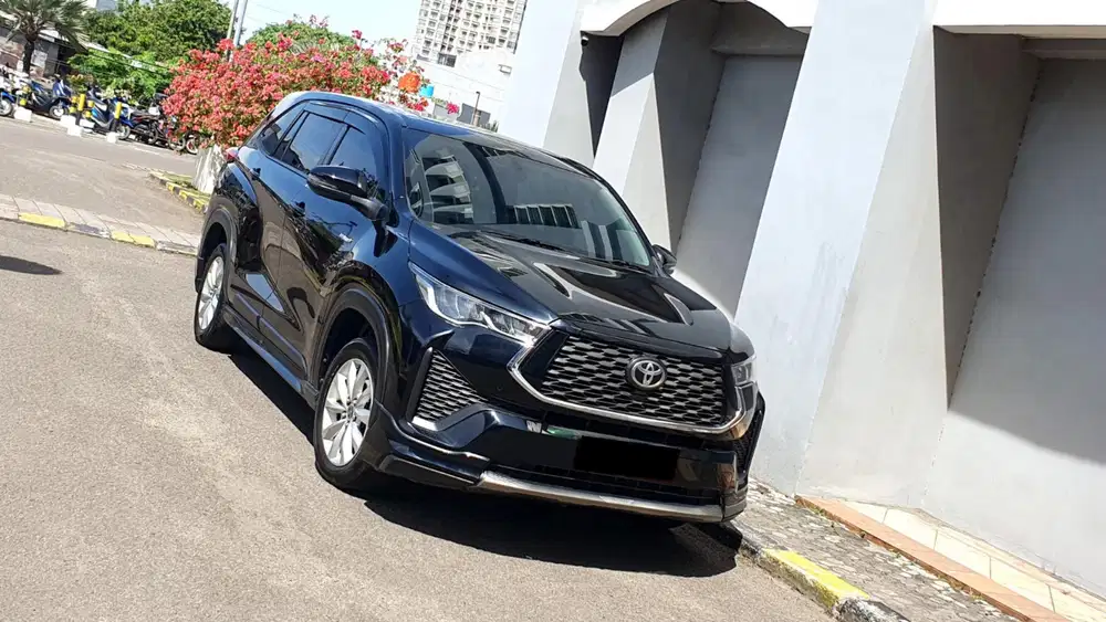 [ GARANSI 5TH ] Toyota Zenix V Hybrid 2.0 Modelista AT 2023/2024