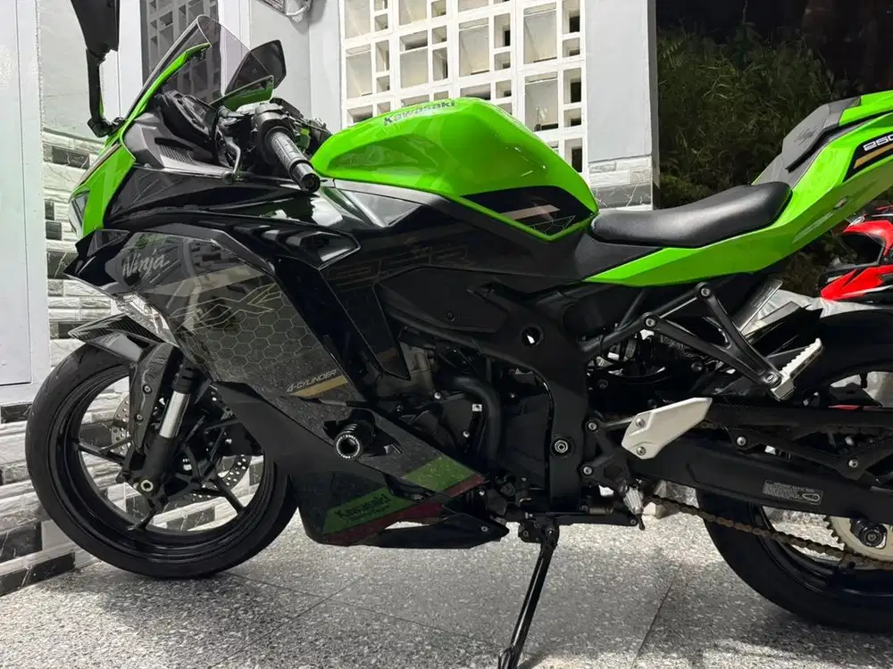 DI Jual Ninja ZX 250 ABS 2021