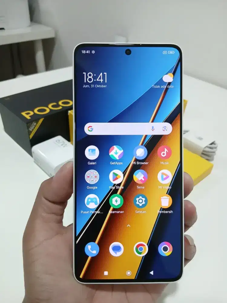 Xiaomi Poco X6 5G 12/256 GB White Fullset Lengkap