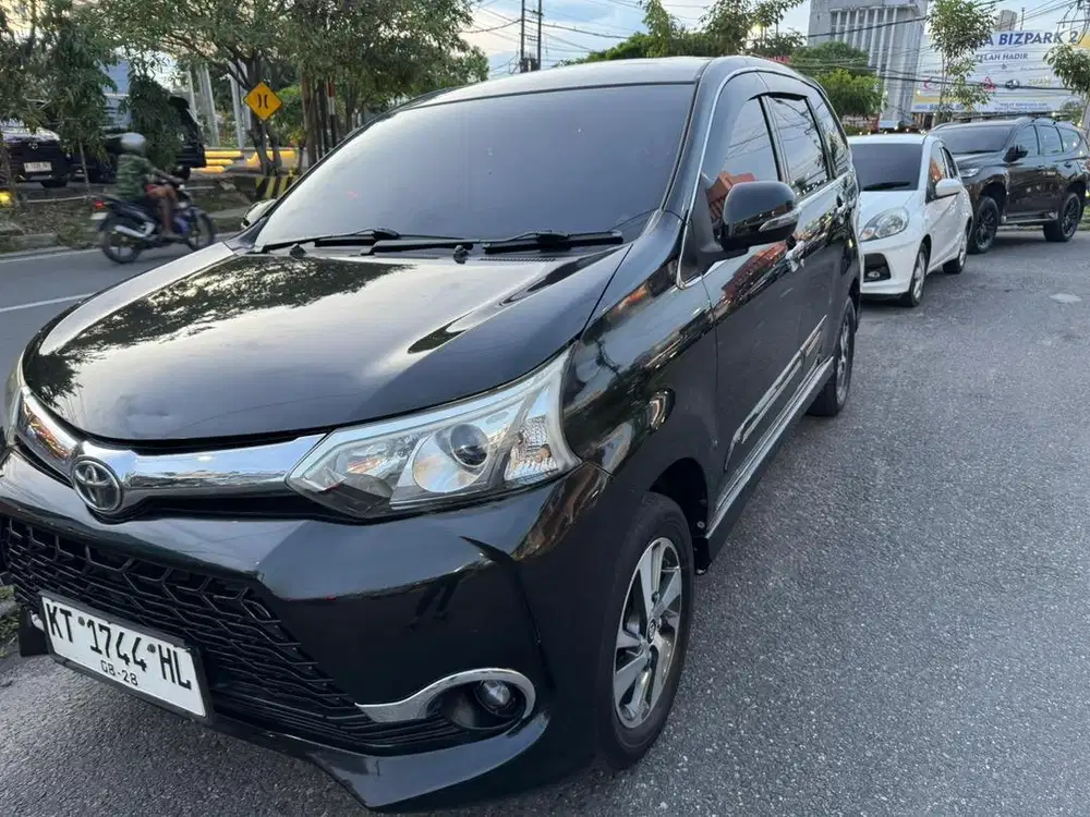 Di jual Veloz 2015 metic