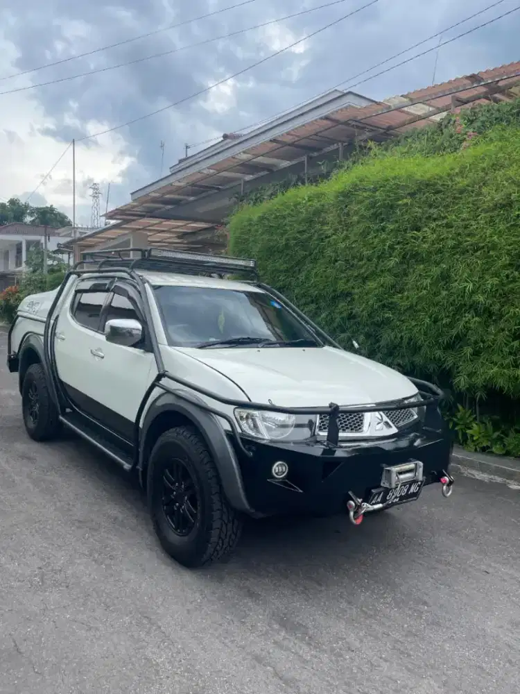Mitsubishi Strada GLS 4x4 Thun 2012