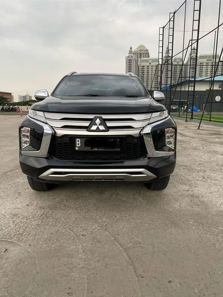 Mitsubishi Pajero Sport Dakar