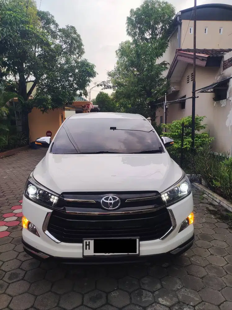 Toyota Innova Venturer Diesel Istimewa