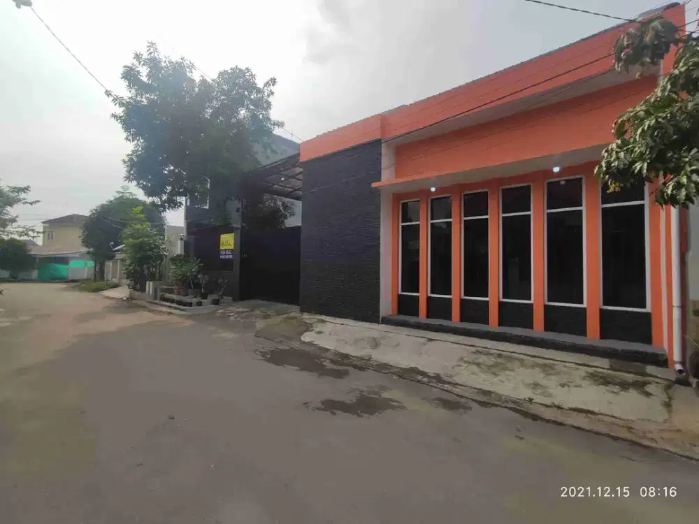 Disewakan rumah berhalaman luas dekat pusat kota Cirebon