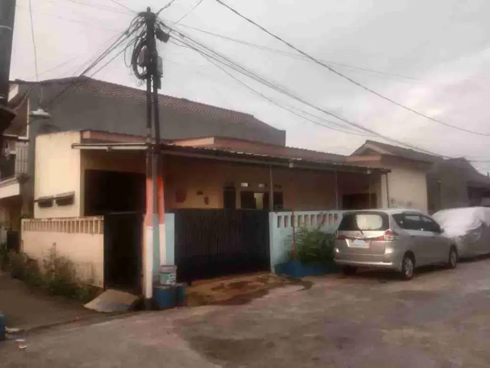 Dijual Cepat Turun Harga Rumah Strategis 8 menit ke Stasiun KRL Depok