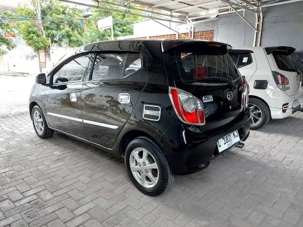 Daihatsu Ayla 1.0 X manual 2015