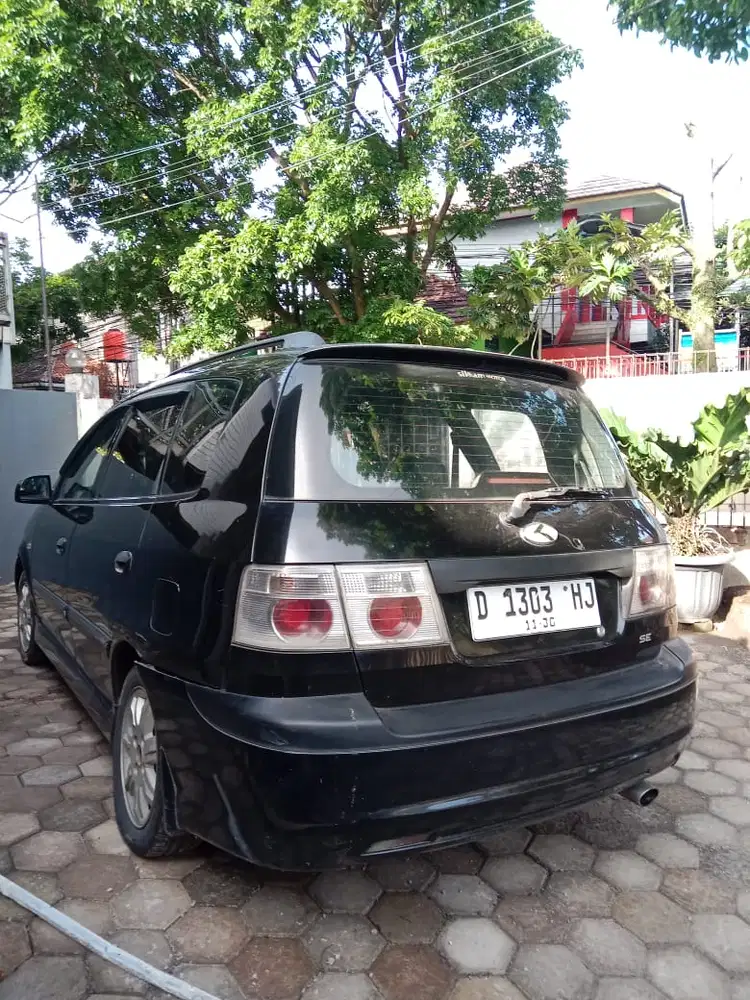 Kia Carens II 2006 Bensin