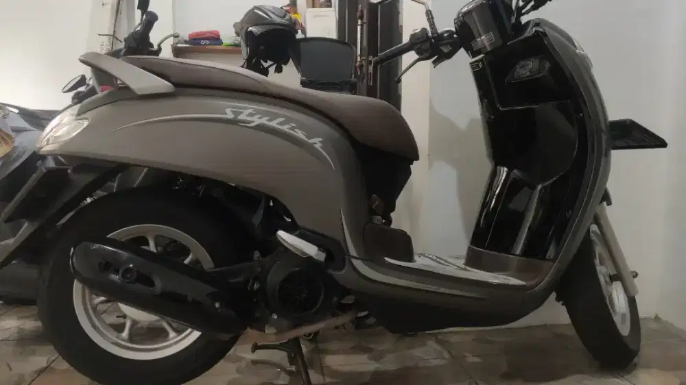 Scoopy 2019 coklat doff mulus