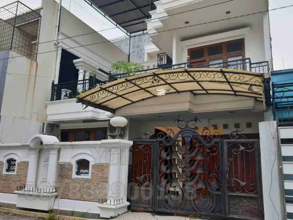 Dijual Cepat Rumah Bagus Tingkat 3 Lantai Siap Pakai Tengah Kota Semarang