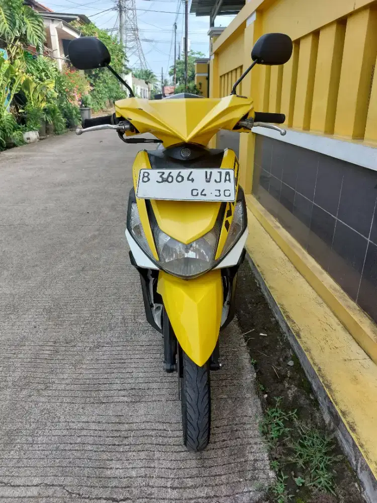 Mio m3 2015 kuning pajak hidup.surat lengkap