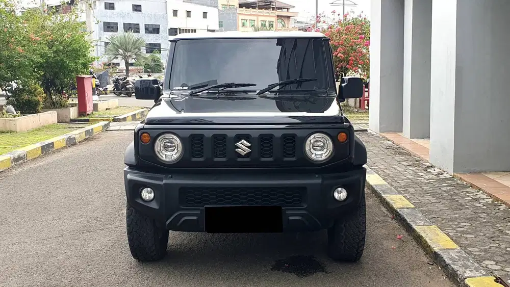 Suzuki Jimny 1.5 4x4 3 Door AT Hitam NIK 2022 Like New Record Garansi
