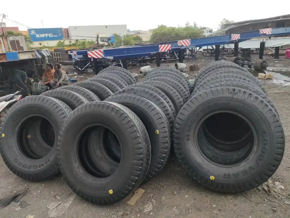 Di jual Ban Truk Vulkanisir 1000-20