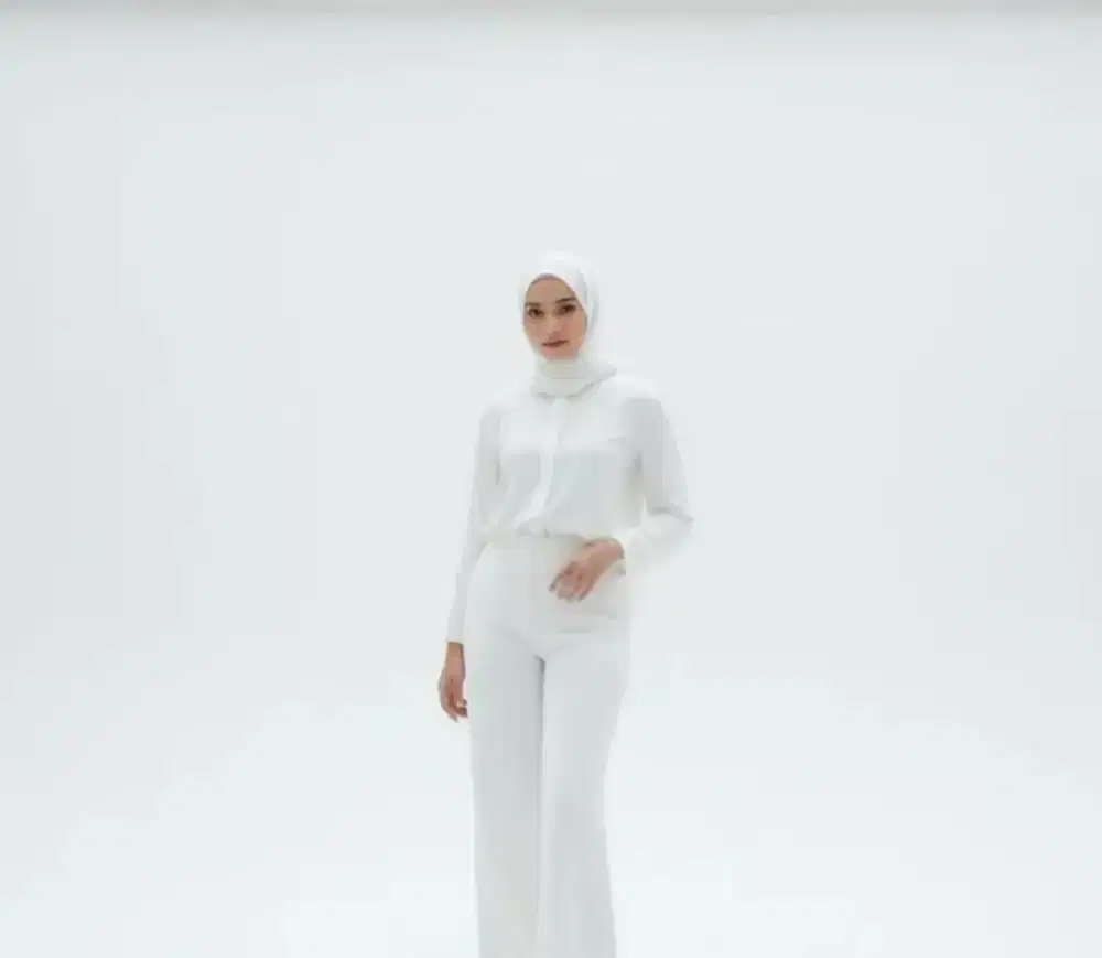 Mencari pekerjaan customer service atau admin