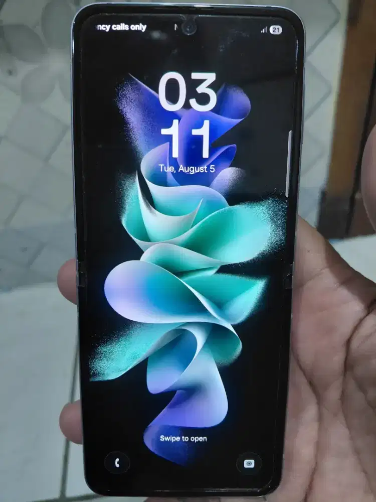 Samsung galaxy Z flip3 5G ram 8/256 purple