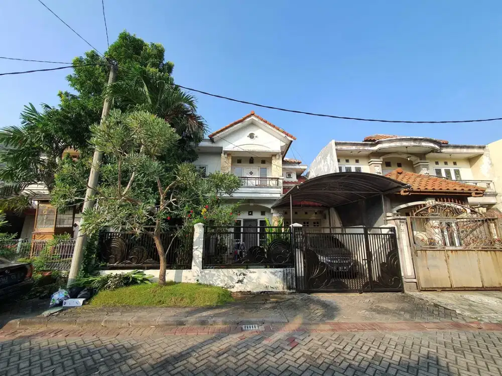 rumah dian istana dekat graha famili