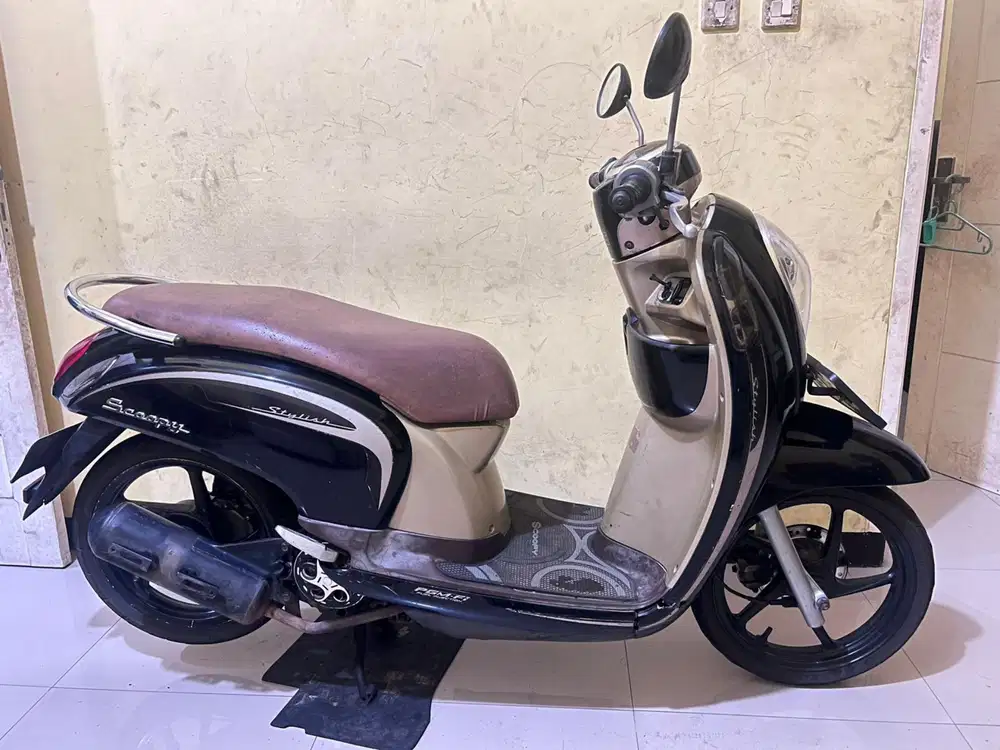 Honda scoopy 2013 plat B ada  cimahi