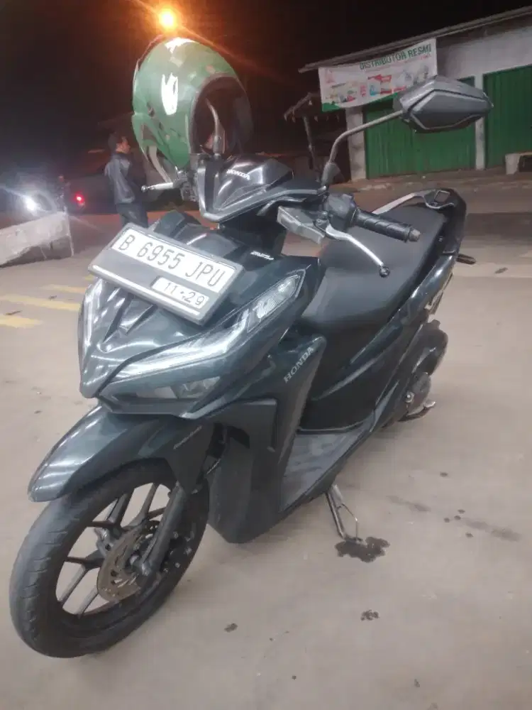 Di jual vario 2019 ss lengkap pajak ke lewat kaleng on mahar 15jt