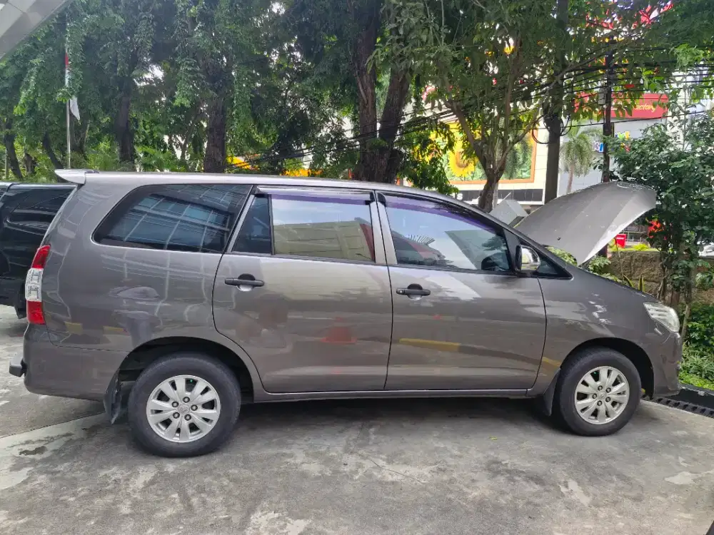 Innova E 2013 bensin manual ,kondisi istimewa, perawatan