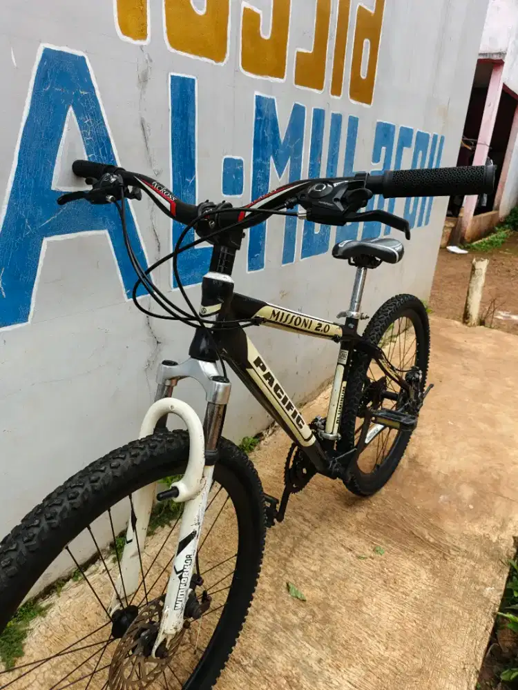 Sepeda pacifik ukuran 26