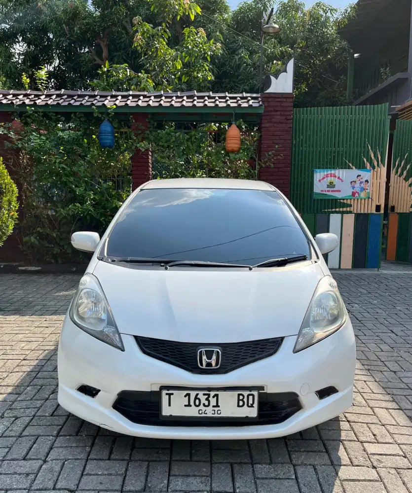Honda Jazz RS 2010 Matic (TANPA PERANTARA)