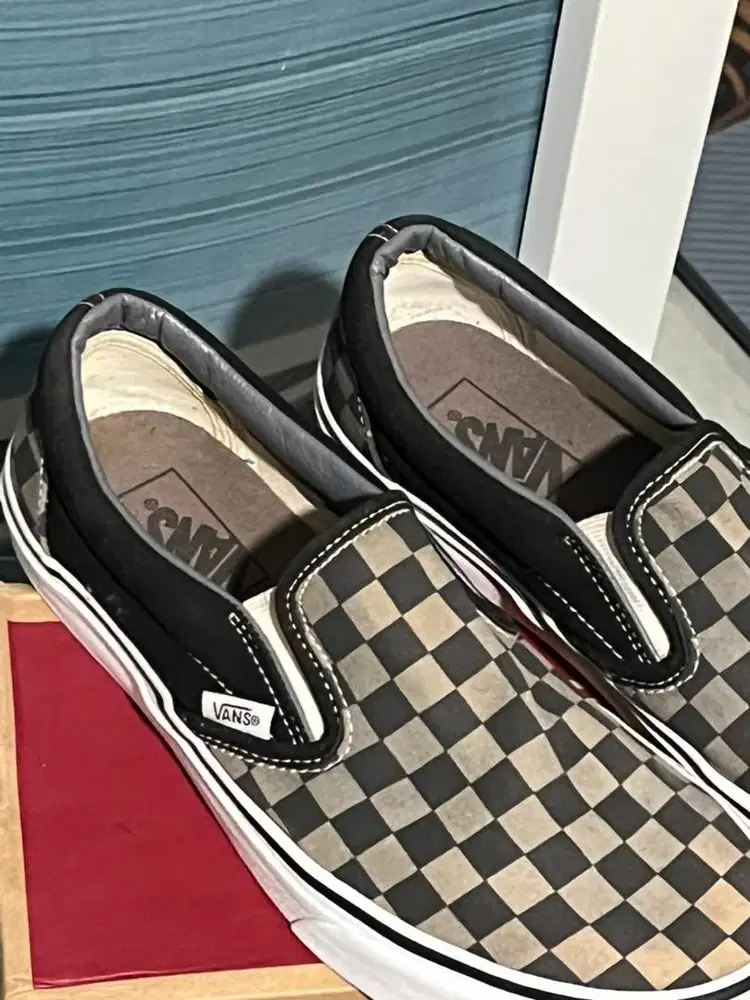 Sepatu vans slip on