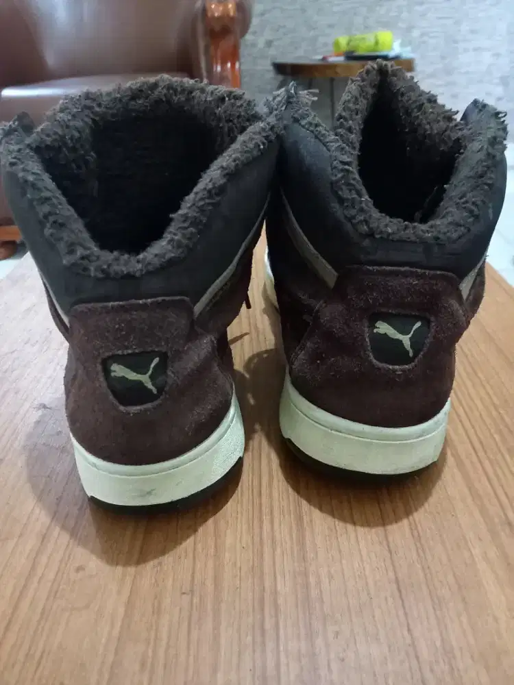 Sepatu puma kulit suede