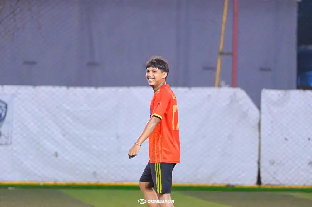 Cari kerjaan apa aja yang penting halal