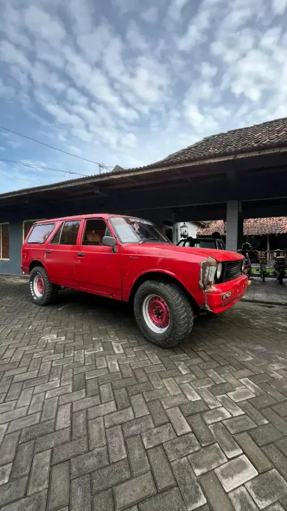 Toyota hilux station wagon