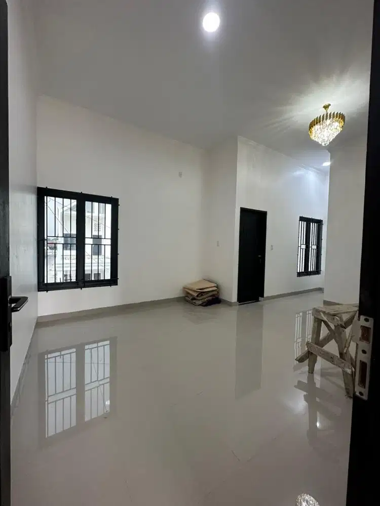 TERIMA ANAK KOST BUNGA ESTER PADANG BULAN