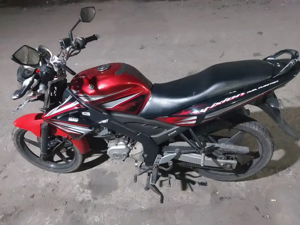 D jual motor vixion lama tahun 2010 kondisi normal