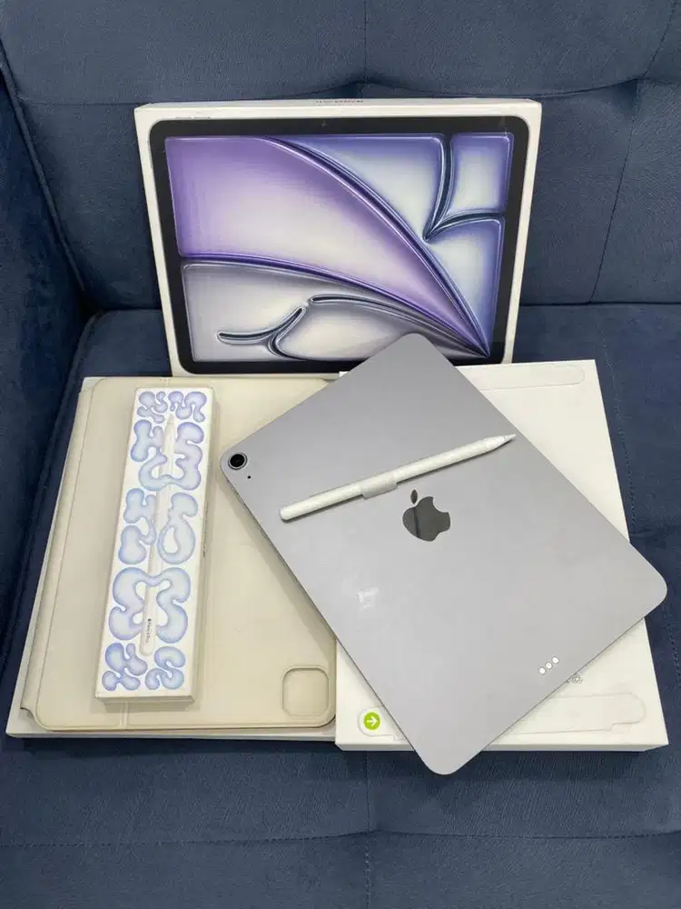 IPAD Air M3 , Grey , 256GB ZP/A Wifi + Magic Keyboard + Pencil Pro