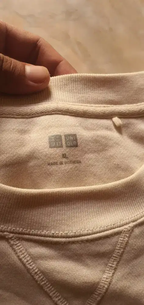 Sweater uniqlo original