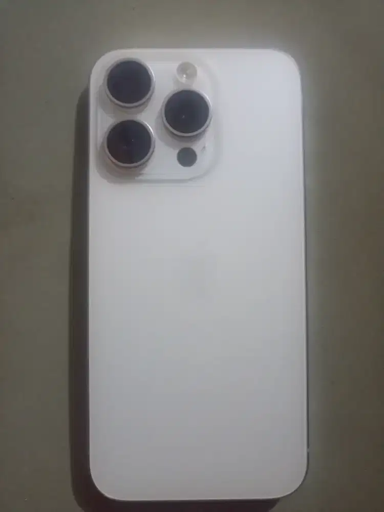 Iphone 15 pro 128 White Ibox