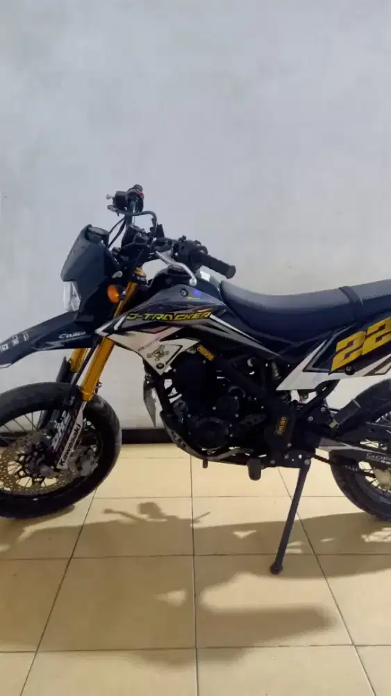 Kawasaki dtraker