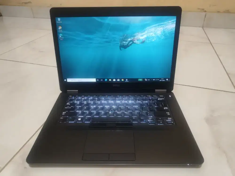 Dell latitude i5 8/256