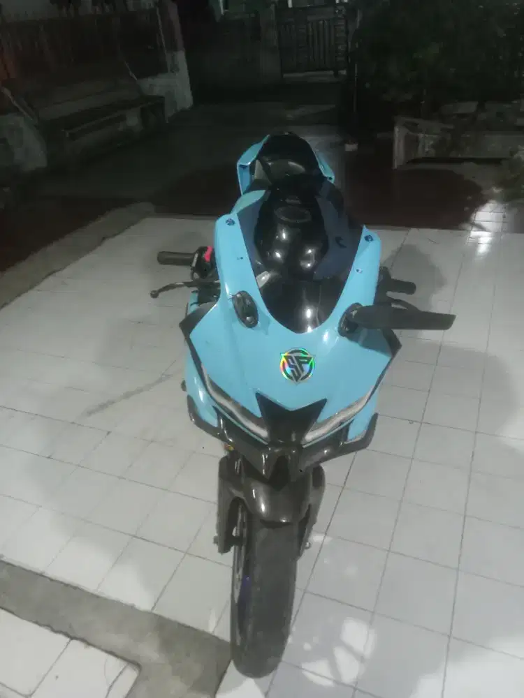 Di jual Yamaha R15v3