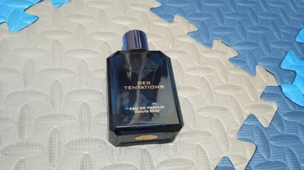 Botol parfum Des Tentations