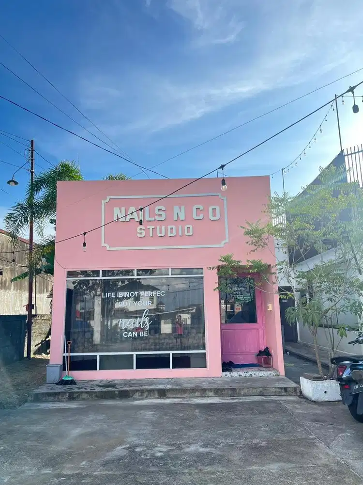 Dijual atau disewakan Bangunan