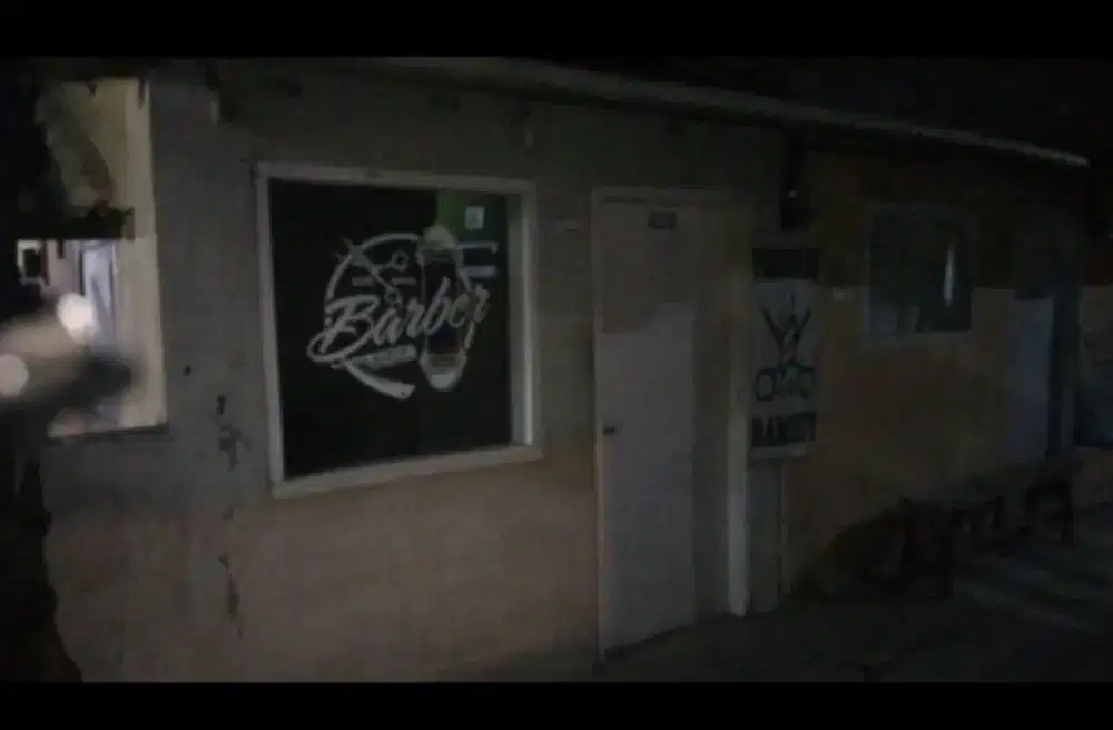 Dibutuhkan partner kerja pangkas rambut