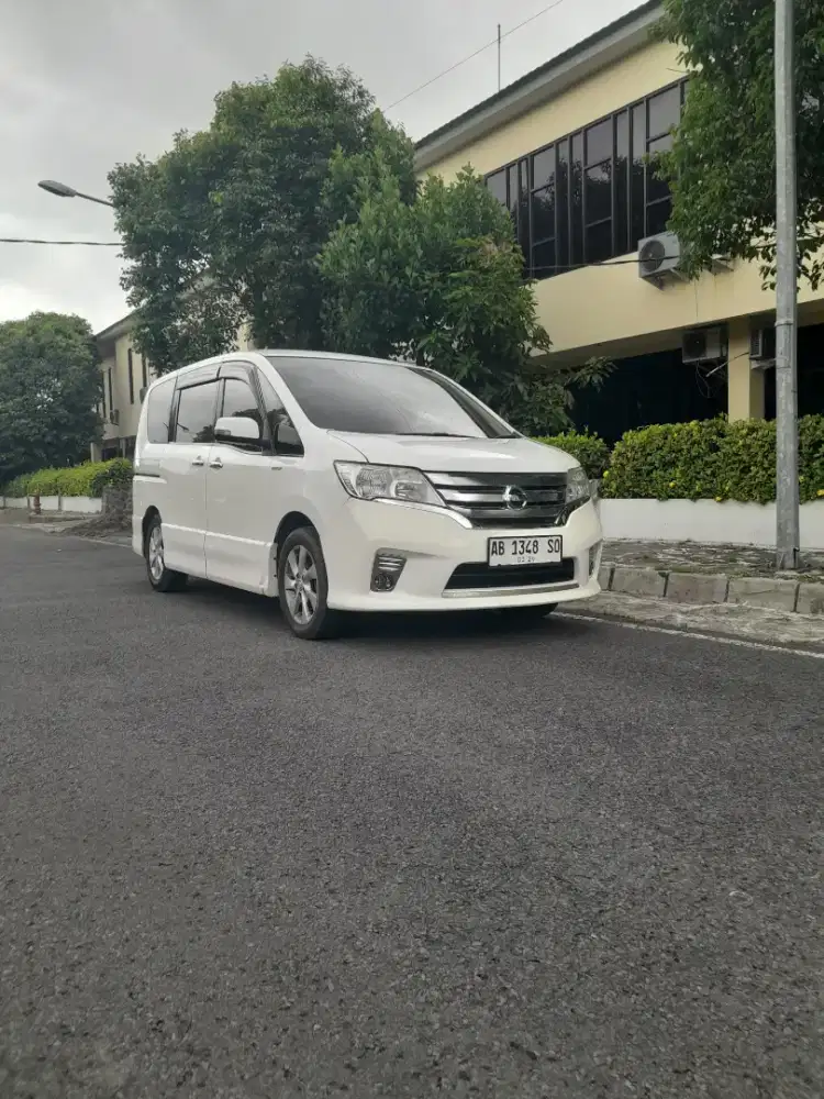 (Asli Ab) Nissan Serena HWS At 2013 istimewa